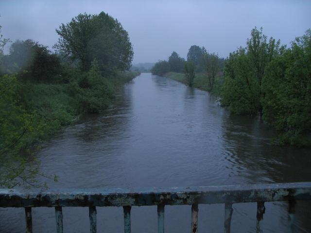20100518201101-powodzie